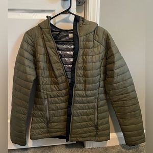 Columbia womens puffer fitted jacket